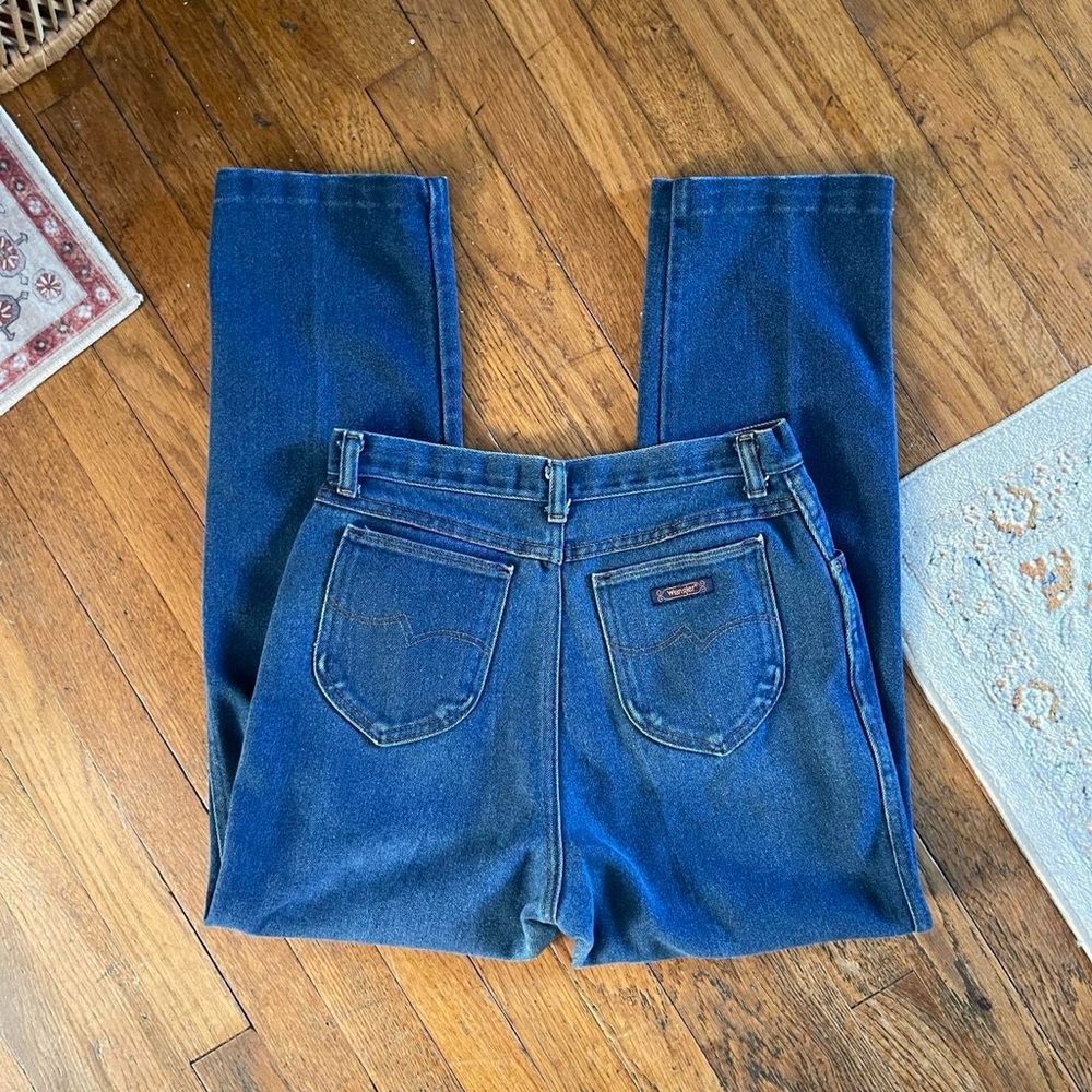 70s Vintage Wrangler Medium Wash Denim Jeans High Waisted Wide Leg 28” Waist